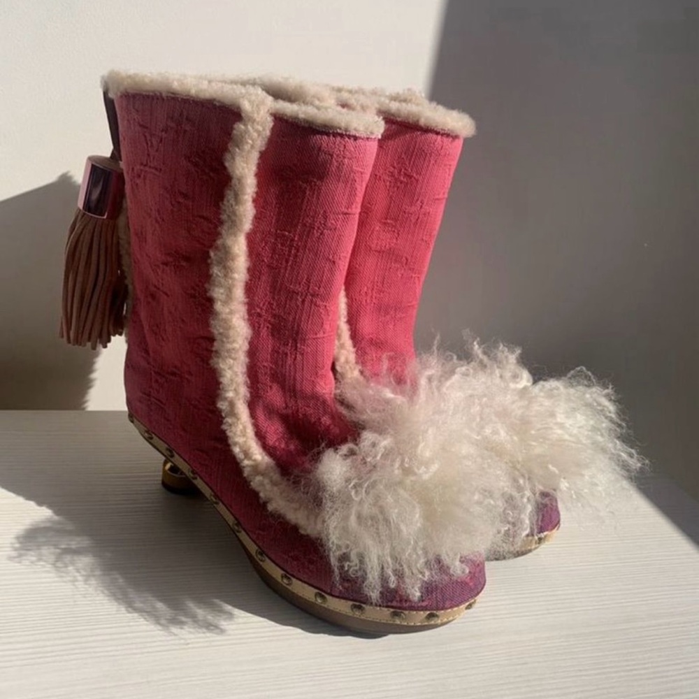 LOUIS VUITTON RARE RUNWAY BOOTIES - Picture 4 of 8